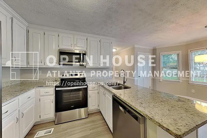 1589 Tennessee Walker Dr NE — Photo 6
