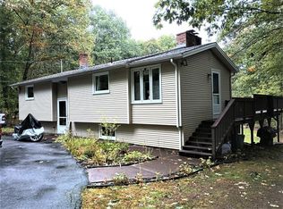 87 Quaker Ln, Scituate, RI 02857