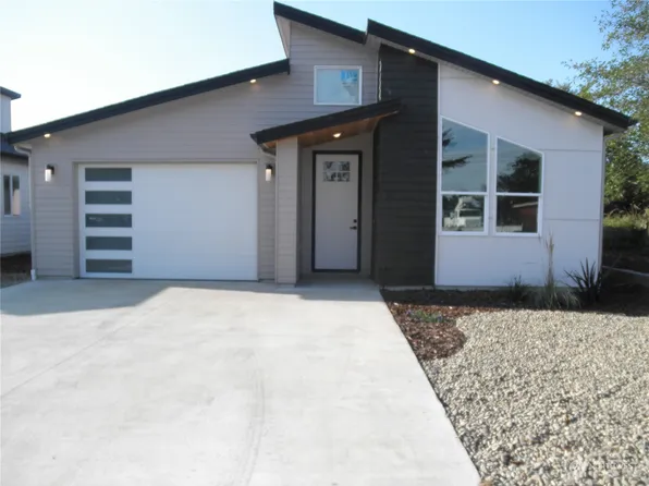 111 24th Street NE, Long Beach, WA 98631