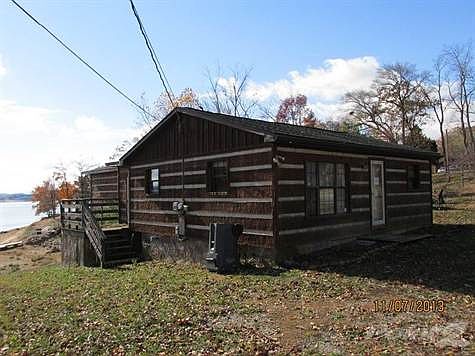 3rd image of 875 Lakeshore Dr