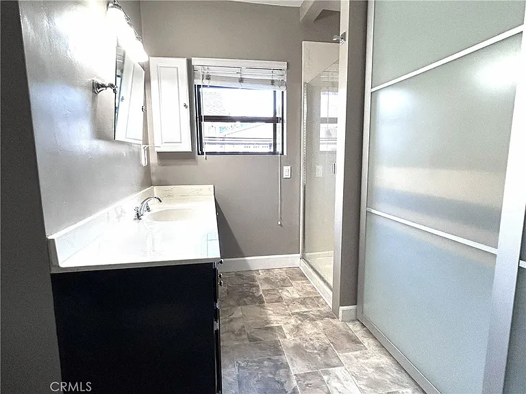 925 El Dorado St — Photo 8