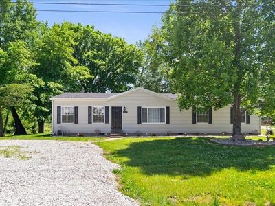 414 E State Road 64, Oakland City, IN, 47660
