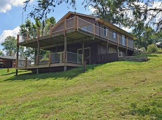 E2431 Black Forest Dr, La Valle, WI 53941