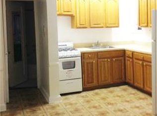 E 26th St, Brooklyn, NY 11210