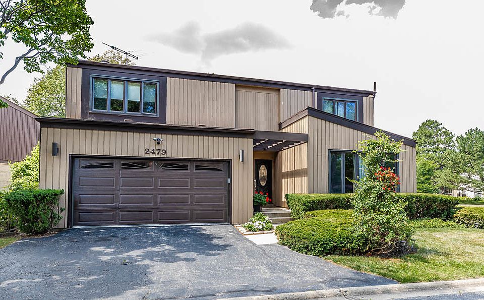 1st image of 2479 Cobblewood Dr