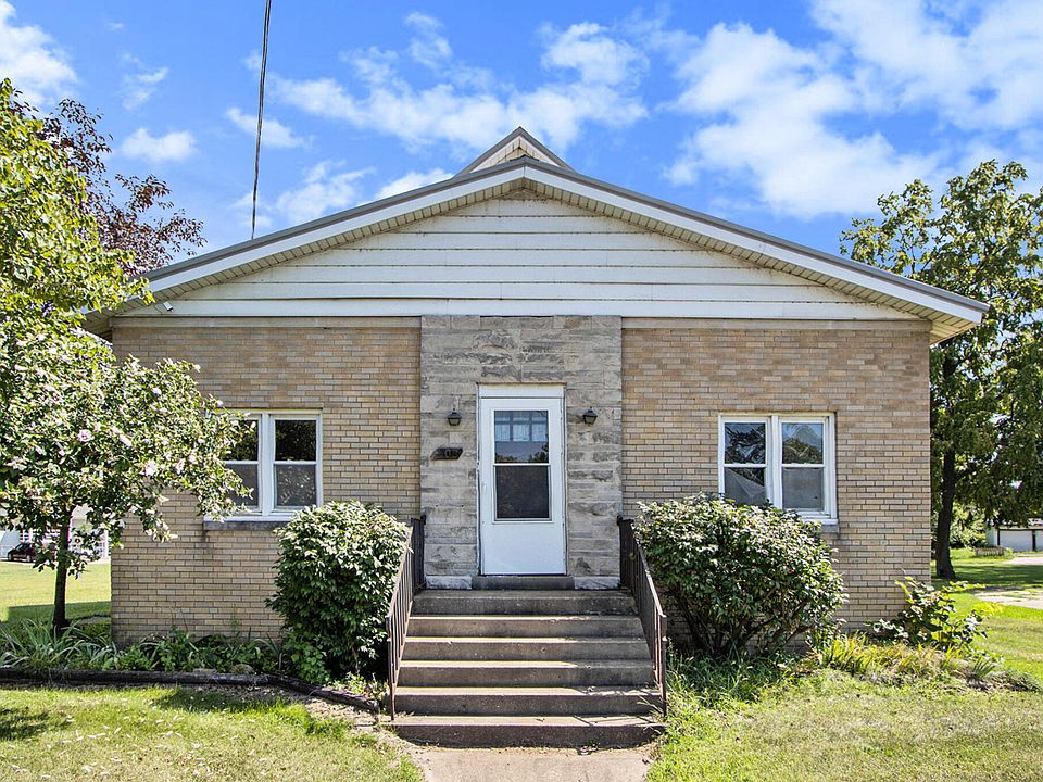 308 N Main St, Three Rivers, MI 49093 Zillow