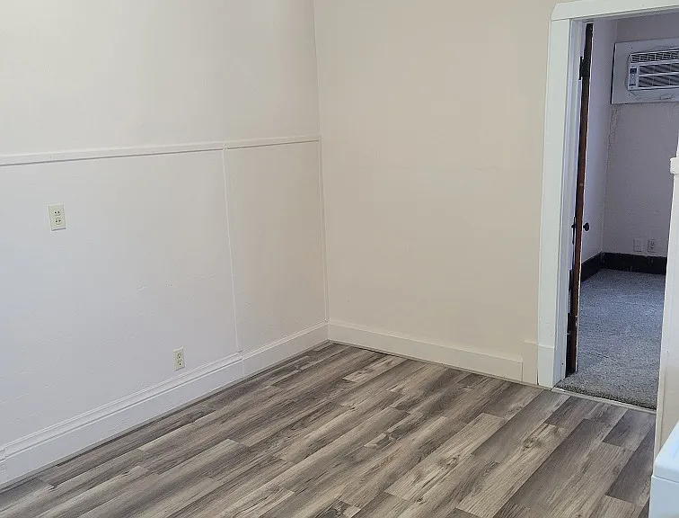 105 W Hammond St #2 — Photo 3