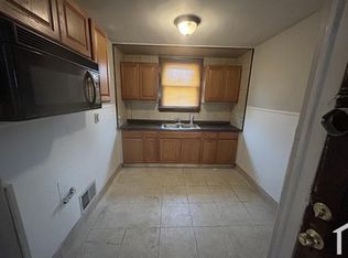 16140 Greenlawn St #1, Detroit, MI 48221