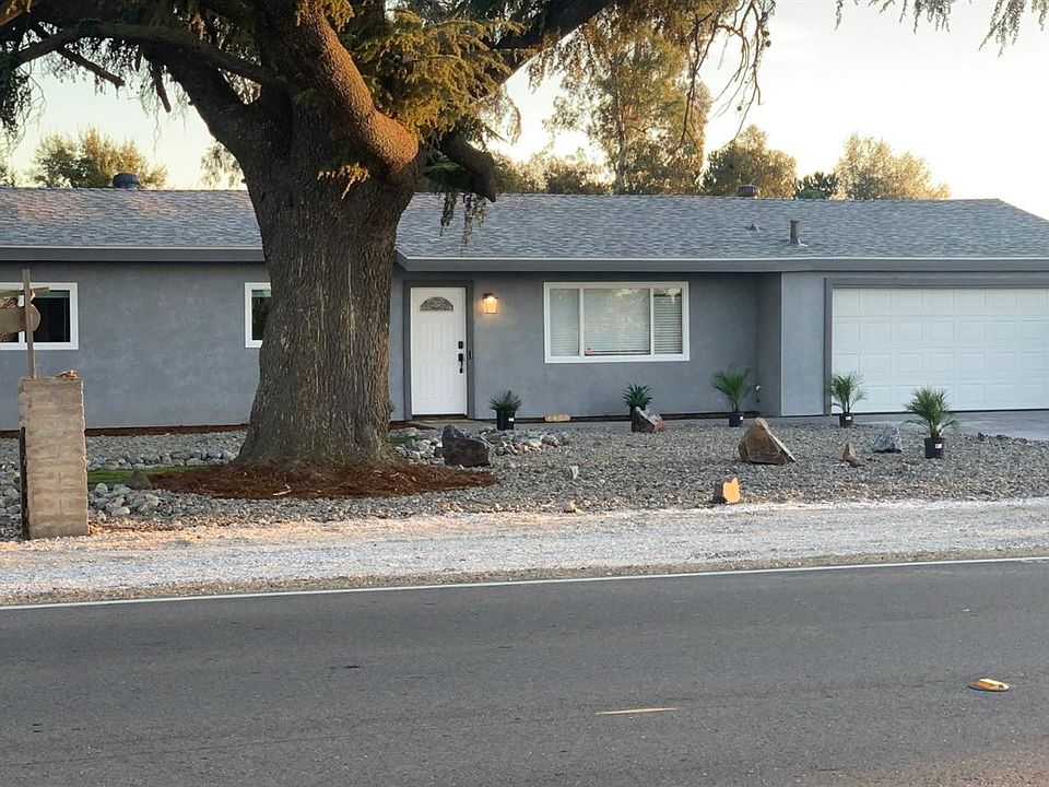 1st image of 6488 E Kettleman Ln