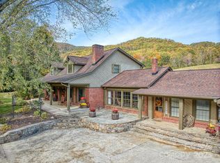 356 Curtis Creek Rd, Candler, NC 28715