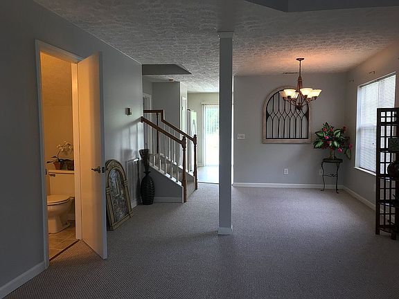 4th image of 2773 Riverbend Dr
