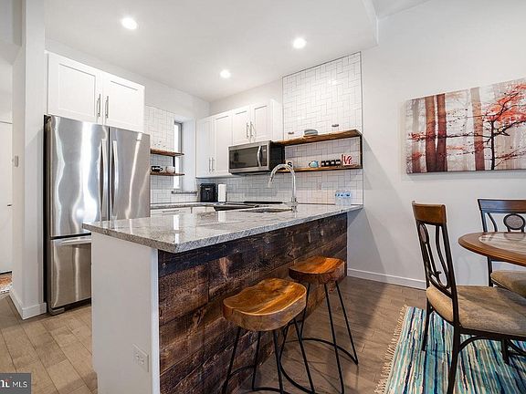 3rd image of 1734 Wylie St #1