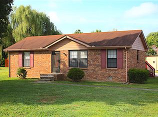 2417 17th Ave E, Springfield, TN 37172