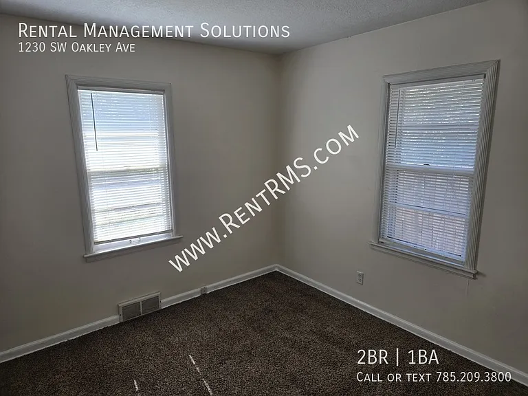 1230 SW Oakley Ave — Photo 10