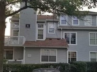 16 Hedgerow Dr #54, Englewood, NJ 07631