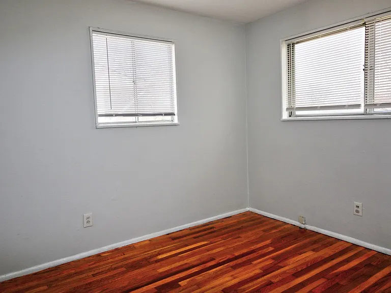 105 Clearview Dr — Photo 8