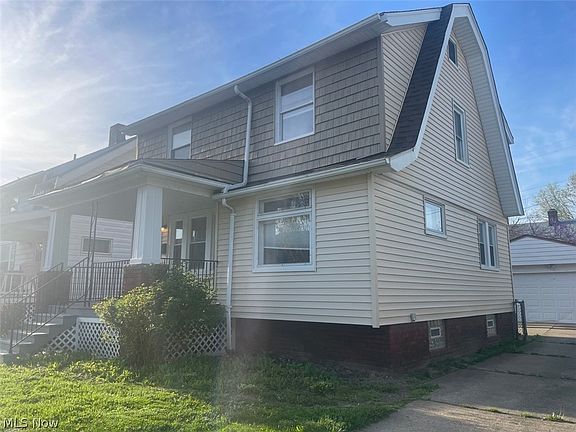 3rd image of 1760 Saratoga Ave
