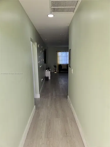 251 NE 187th St #827 Photo 1