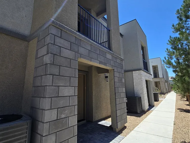 6271 Runestone St — Photo 3