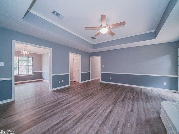 3rd image of 3805 Wren Rowe Dr