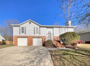 3217 Quail Run Dr, High Point, NC 27265