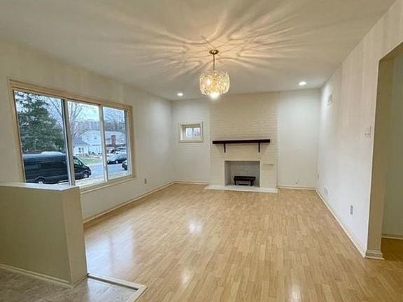 4th image of 3602 Dannys Ln