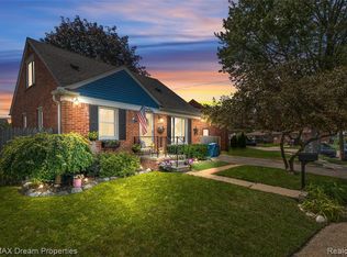 4400 Eastlawn Ave, Wayne, MI 48184