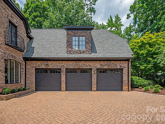 3rd image of 3603 Hennessy Pl