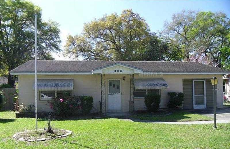 1st image of 306 Pinewood Ct