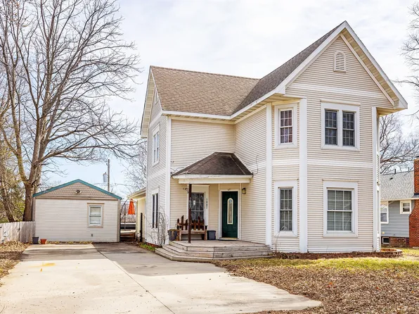 1807 Walnut St, Granger, IA 50109