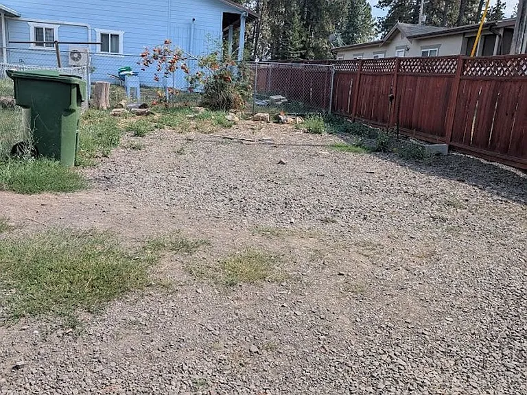 410 Camas St — Photo 13