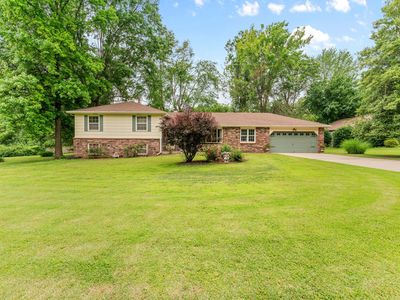 3156 W Blossom Drive, Springfield, MO, 65810