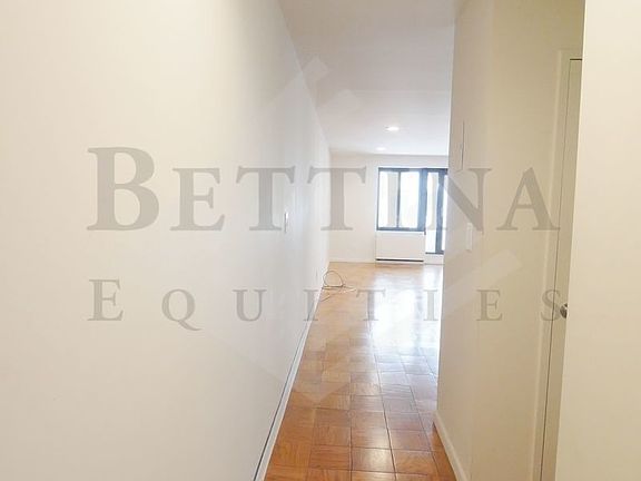 5th image of 77 5th Ave APT 9D