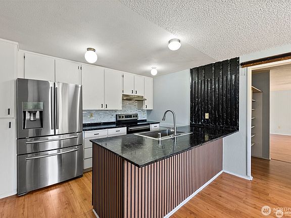 5th image of 7815 Royal Oak Dr SE