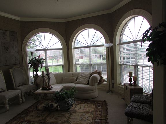 5th image of 3616 Park Glenn Dr