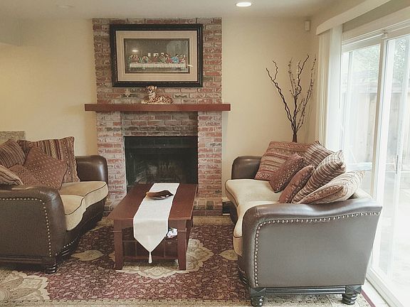 3rd image of 2331 Sweetwater Dr