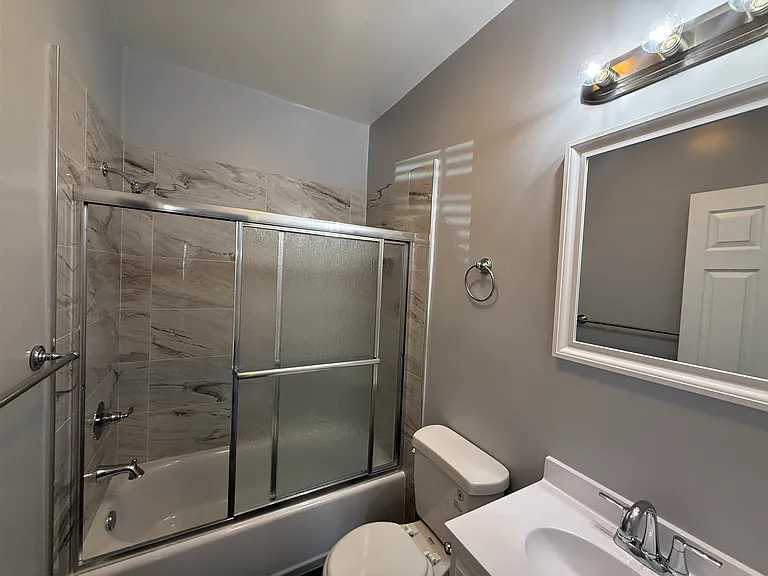 1032 S Normandie Ave #101 — Photo 15