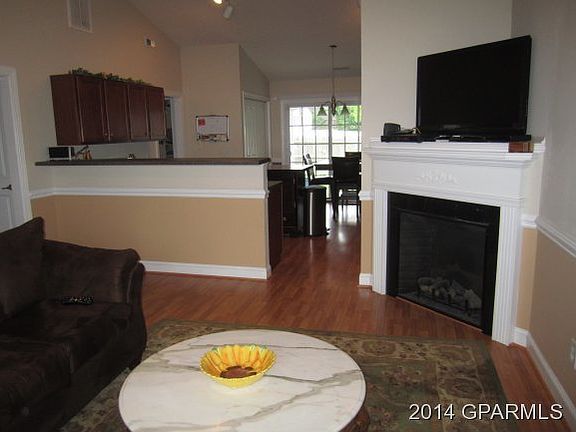 3rd image of 2528 Saddleback Drive #A