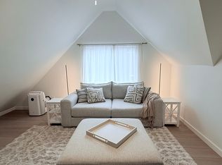 2111 Renrock Rd #3, Cleveland, OH 44118