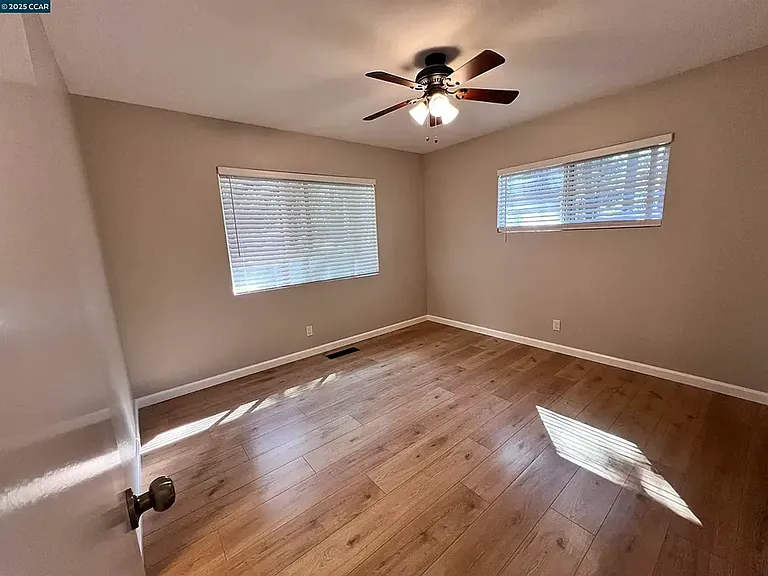 14625 Bridgeport Cir — Photo 9