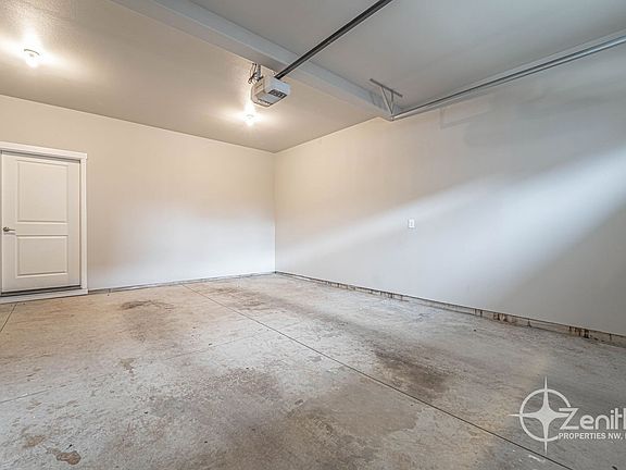 4th image of 14426 NE 22nd Ave