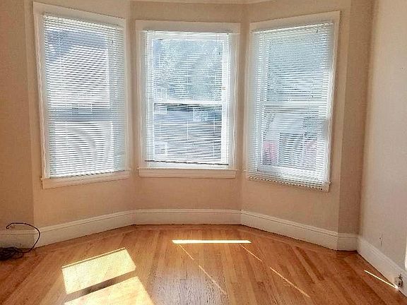 2nd image of 3104 Sacramento St APT 2