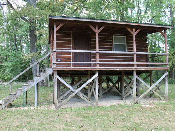 1701 E 300 N, Seymour, IN 47274