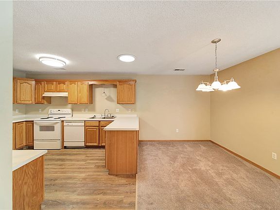 5th image of 603 Pondhurst Drive