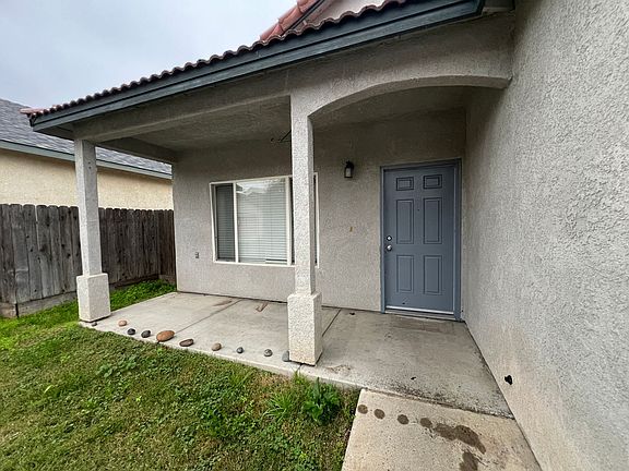 2nd image of 1920 Fern Dr