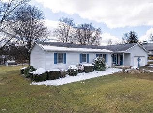 15713 Valley View Rd, Doylestown, OH 44230