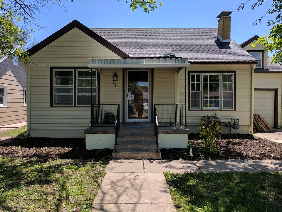 1st image of 311 W 24th Ave