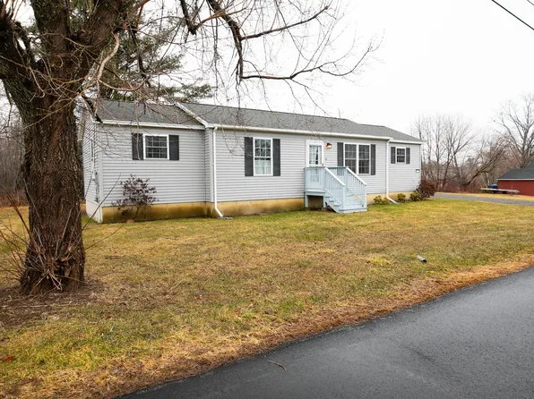 8 Hamel Avenue, Hampden, ME 04444