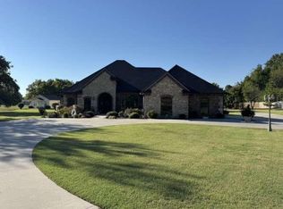 38007 45th St, Shawnee, OK 74804