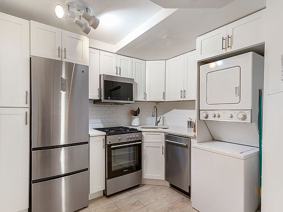 5th image of 124 W 109th St APT 1A